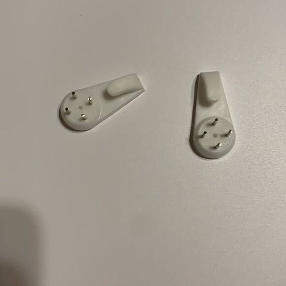 Trifold lighted cosmetic mirror.  USB cord not included.  NEW - Picture 9 of 14